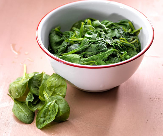 Những lợi ích từ cải bó xôi không nên bỏ qua
